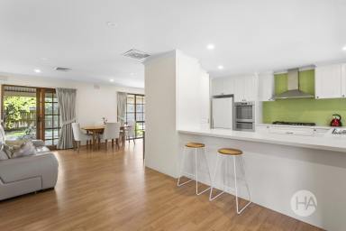 House For Sale - VIC - Somerville - 3912 - Private Appointment Only - Large Block With Endless Potential  (Image 2)