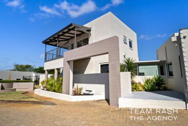 Townhouse For Sale - WA - Belmont - 6104 - Town house with River & City Views (Image 2)