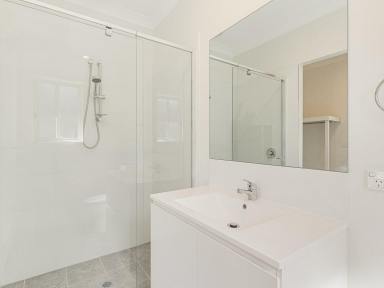 Duplex/Semi-detached For Sale - NSW - Bega - 2550 - BRAND NEW 4 BEDROOM HOME  (Image 2)