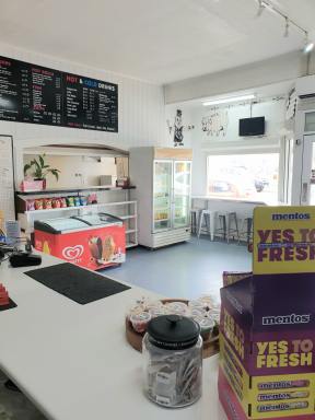 Retail For Sale - TAS - Sheffield - 7306 - Popular Milk Bar/ Takeaway Shop plus Residence!
WIWO FREEHOLD!  (Image 2)