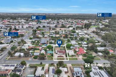 House For Sale - VIC - Echuca - 3564 - Spacious Central Echuca Opportunity on 1,012sqm  (Image 2)
