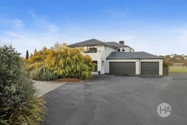 Acreage/Semi-rural For Sale - VIC - Bittern - 3918 - Prestigious Equestrian Estate With Modern Luxury (Image 2)