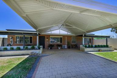 House For Sale - WA - Middle Swan - 6056 - Charming Family Home in Middle Swan (Image 2)