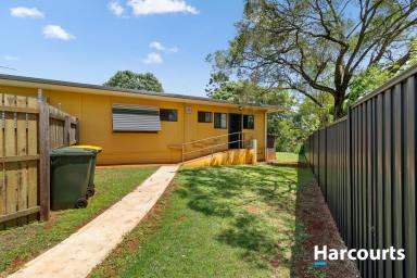 Unit For Sale - QLD - Childers - 4660 - NO BODY CORP DUPLEX (Image 2)