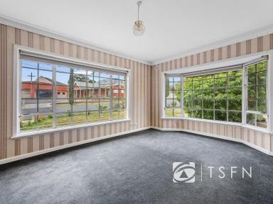 House For Sale - VIC - Kennington - 3550 - An excellent opportunity to personalise in a sought-after blue-chip location  (Image 2)