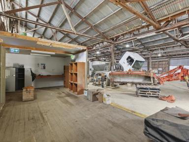 Industrial/Warehouse For Sale - VIC - Seymour - 3660 - VERSATILE WAREHOUSE IN SEYMOUR - OCCUPY, INVEST OR DEVELOP  (Image 2)