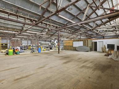 Industrial/Warehouse For Sale - VIC - Seymour - 3660 - VERSATILE WAREHOUSE IN SEYMOUR - OCCUPY, INVEST OR DEVELOP  (Image 2)