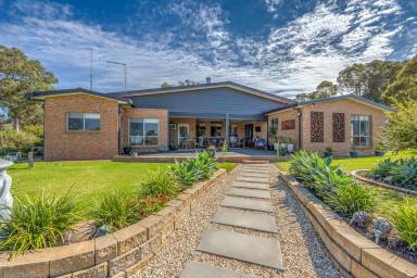 Acreage/Semi-rural For Sale - VIC - Seaton - 3858 - Exceptional Lifestyle Property With Dual Residence (Image 2)