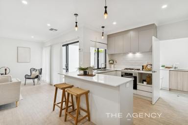 House For Sale - WA - Joondanna - 6060 - Green Title, Street Front Perfection! (Image 2)