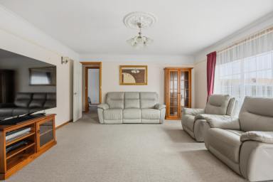 Unit For Sale - TAS - Prospect Vale - 7250 - Immaculate Unit - Now Under Contract  (Image 2)