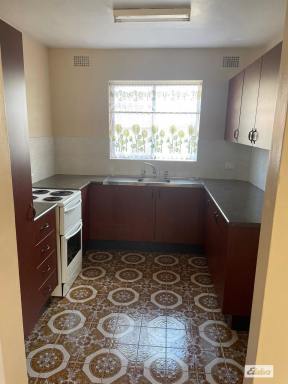 Unit For Lease - NSW - Wollongong - 2500 - Large 2 bedroom CBD apartment  (Image 2)