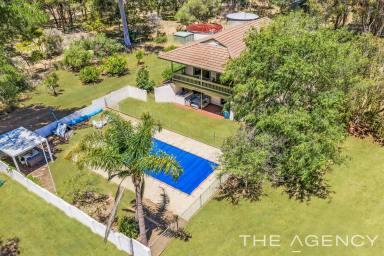 Acreage/Semi-rural For Sale - WA - Gidgegannup - 6083 - "To The Manor" (Image 2)