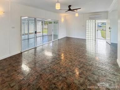 House For Sale - QLD - Mareeba - 4880 - UPDATED FAMILY HOME, CONVENIENT LOCATION  (Image 2)