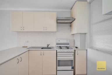 House For Lease - WA - South Perth - 6151 - Stunning River & City Views in a Secure South Perth Location (Image 2)