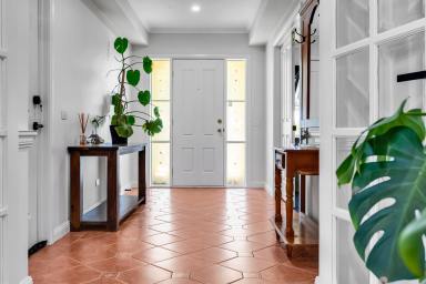 House For Sale - VIC - Mildura - 3500 - Stylish Entertainer (Image 2)