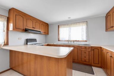 House For Sale - VIC - Mildura - 3500 - Acre Allotment with Endless Potential (Image 2)