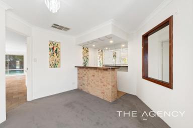 House For Sale - WA - Safety Bay - 6169 - Easy Family Living (Image 2)