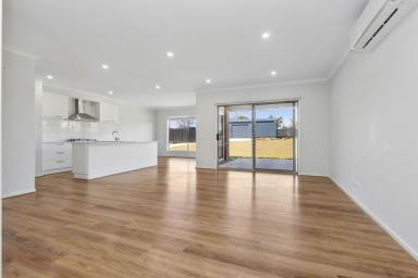 House For Lease - VIC - Axedale - 3551 - Spacious Family Home with Shed  (Image 2)