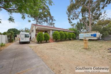 House For Sale - WA - Parmelia - 6167 - GREAT OPPORTUNITY - SOLID 3X1 ON 708m²  WITH WORKSHOP & POTENTIAL PLUS  (Image 2)