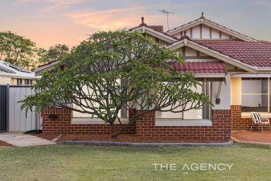 House For Sale - WA - Carramar - 6031 - SPACIOUS FAMILY SANCTUARY IN PRIME CARRAMAR LOCATION (Image 2)