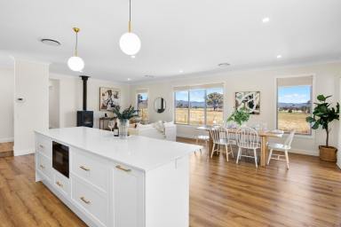 Lifestyle For Sale - NSW - Mudgee - 2850 - WHEN LOCATION IS EVERYTHING  (Image 2)