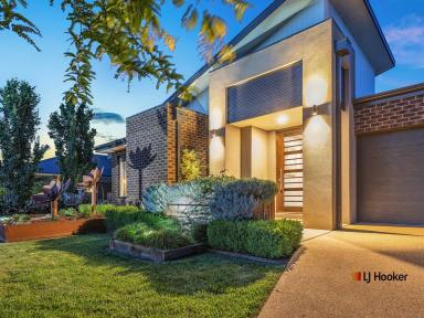 House For Sale - NSW - Moama - 2731 - Live the Dream Every Day – Resort-Style Luxury, Effortless Living & Your Own Tropical Paradise.  (Image 2)