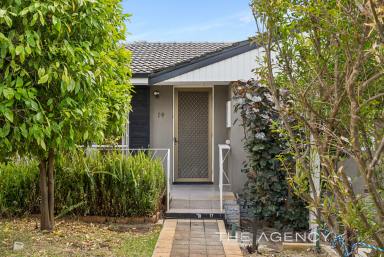 House For Sale - WA - Morley - 6062 - Classic Living Made Simple and Accessible  (Image 2)