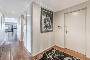 Apartment For Sale - WA - Mandurah - 6210 - CORNER APARTMENT WITH BOAT MOORING  (Image 2)