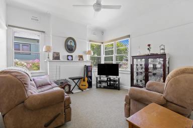 House For Sale - NSW - Rylstone - 2849 - A DELIGHTFUL COTTAGE IN THE HEART OF RYLSTONE  (Image 2)