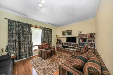 House For Sale - NSW - Talbingo - 2720 - Neat & Tidy! (Image 2)