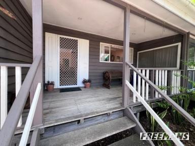 House For Sale - QLD - Wondai - 4606 - 114.5 acres 2 homes and subdivision potential.  (Image 2)