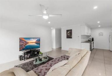 Duplex/Semi-detached Leased - QLD - Palmwoods - 4555 - PENDING: Modern Duplex in Quiet Cul-de-sac  (Image 2)
