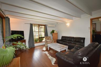 House For Sale - VIC - Stanley - 3747 - Charming Family Home in Stanley  (Image 2)