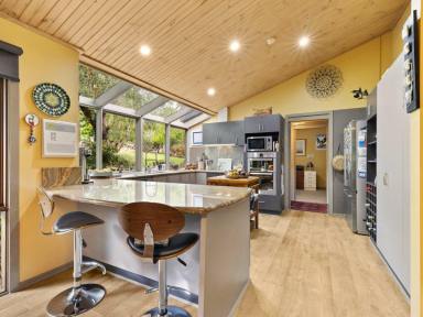 House For Sale - VIC - Wy Yung - 3875 - FIRST TIME ON MARKET, RURAL LIVING IN TOWN  (Image 2)