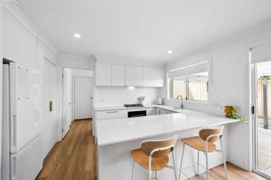 House For Sale - VIC - North Bendigo - 3550 - As pretty as the pictures! (Image 2)