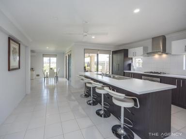 House For Sale - WA - Ellenbrook - 6069 - YOUR NEW HOME AWAITS! (Image 2)