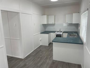 Flat For Lease - QLD - Beachmere - 4510 - Absolute beachfront studio living!  (Image 2)