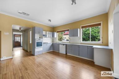 House For Sale - VIC - Stawell - 3380 - Family Comfort in a Prime Position  (Image 2)