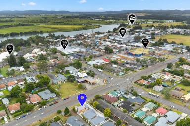 House For Sale - NSW - Raymond Terrace - 2324 - COTTAGE WITH POTENTIAL IN THE HEART OF TOWN!  (Image 2)