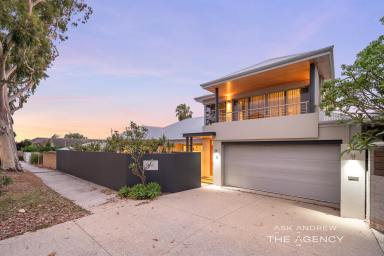 House For Sale - WA - Bicton - 6157 - ENTERTAINERS PARADISE, LOCATION AND LUXURY (Image 2)