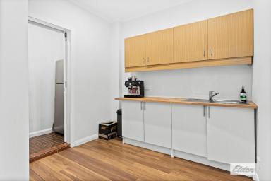 House For Lease - NSW - Wollongong - 2500 - Spacious 5-Bedroom Home in the Heart of Wollongong CBD (Image 2)