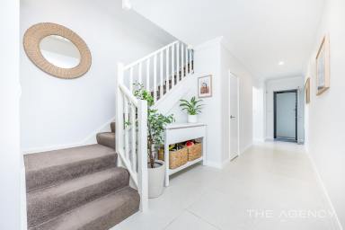 House For Sale - WA - Karrinyup - 6018 - A Contemporary Haven Designed for Effortless Living!  (Image 2)