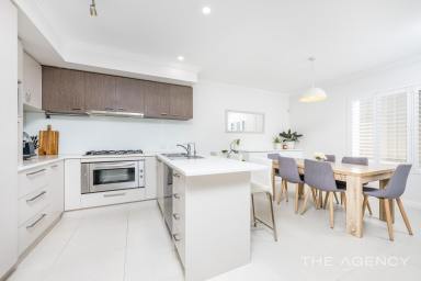 House For Sale - WA - Karrinyup - 6018 - A Contemporary Haven Designed for Effortless Living!  (Image 2)