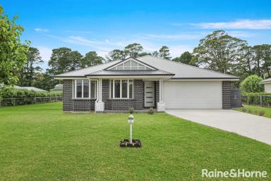 House For Sale - NSW - Renwick - 2575 - Spacious Renwick Haven with Endless Potential! (Image 2)