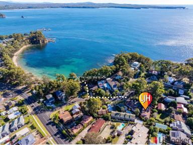 Unit For Sale - NSW - Sunshine Bay - 2536 - Charming Coastal Townhouse - Just 270m to the Sandy Shores of Sunshine Cove! (Image 2)