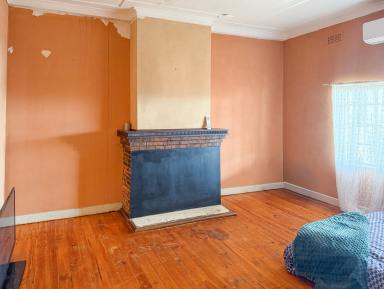 Unit For Lease - VIC - Portland - 3305 - 3 Bedroom Unit  (Image 2)