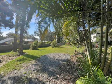 Residential Block For Sale - QLD - Macleay Island - 4184 - Prime location - walk to Dalpura Beach  (Image 2)