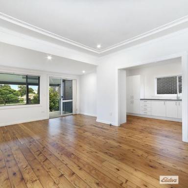 House For Lease - NSW - Keiraville - 2500 - 2 BEDROOM HOUSE  (Image 2)