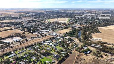House For Sale - VIC - Swan Hill - 3585 - Exclusive River Oaks Address with Expansive 4,007 m² Allotment (Image 2)