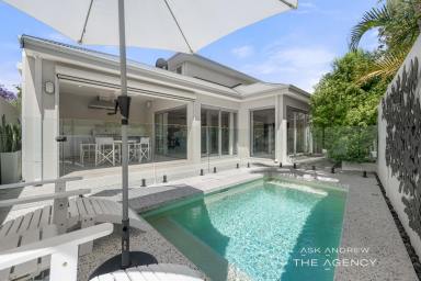 House For Sale - WA - Alfred Cove - 6154 - Luxury Redefined in Premium Pocket of Alfred Cove  (Image 2)